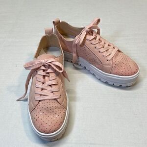 Patrizia by Spring step women’s casual ties shoe. Pastel pink. Size 6